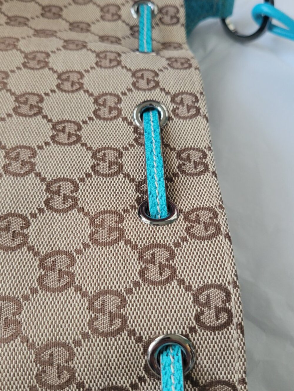 Authentic Tom Ford era Turquoise Gucci Hobo - Picture 11 of 16